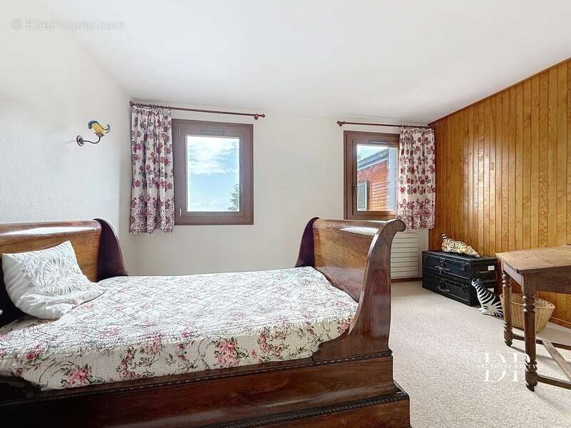 Maison à CRANVES-SALES