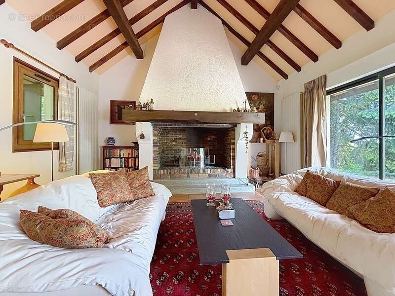 Maison à CRANVES-SALES