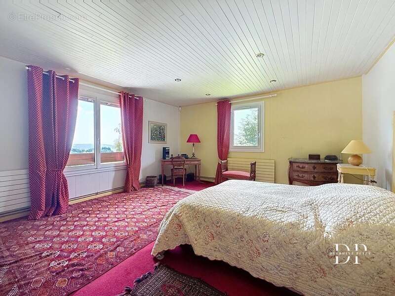 Maison à CRANVES-SALES