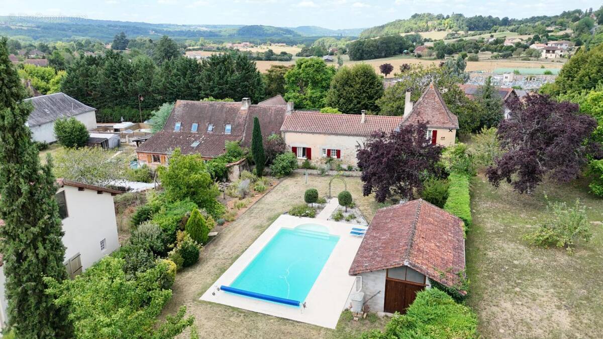 Maison à COUX-ET-BIGAROQUE