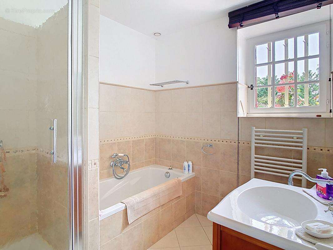 Maison à COUX-ET-BIGAROQUE