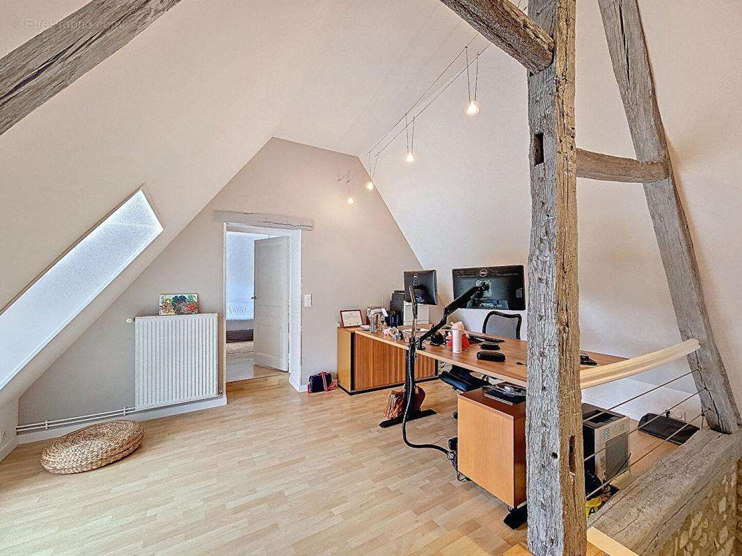 Maison à LE MELE-SUR-SARTHE