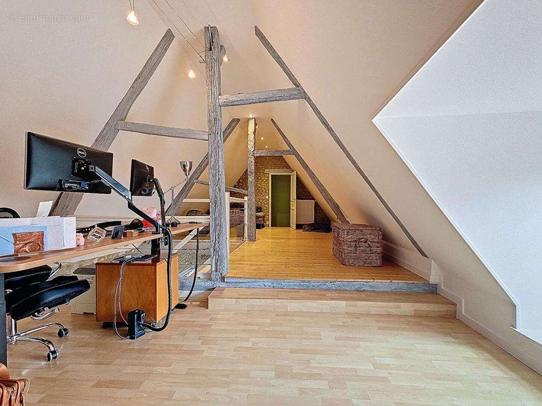 Maison à LE MELE-SUR-SARTHE