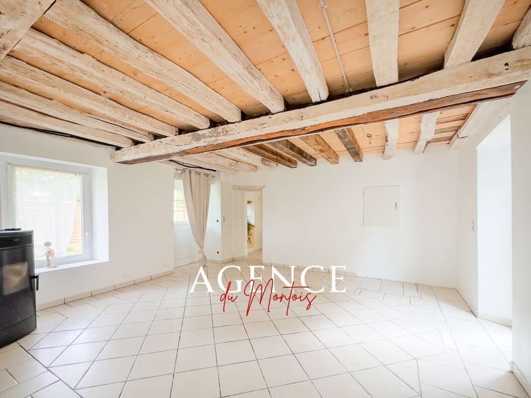 Maison à DONNEMARIE-DONTILLY