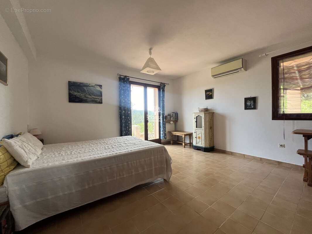 Maison à PORTO-VECCHIO