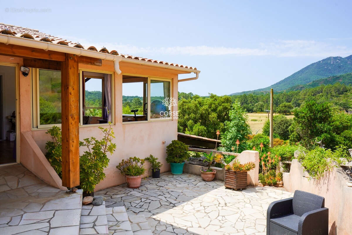 Maison à PORTO-VECCHIO