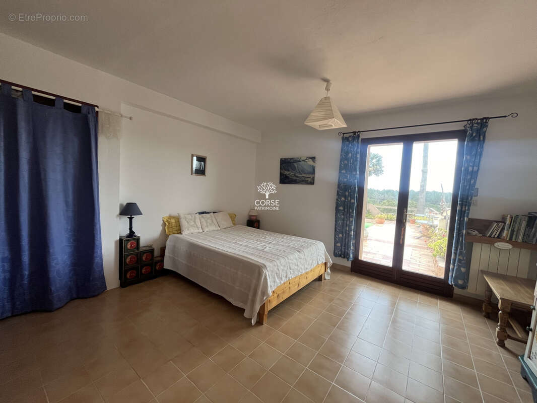 Maison à PORTO-VECCHIO