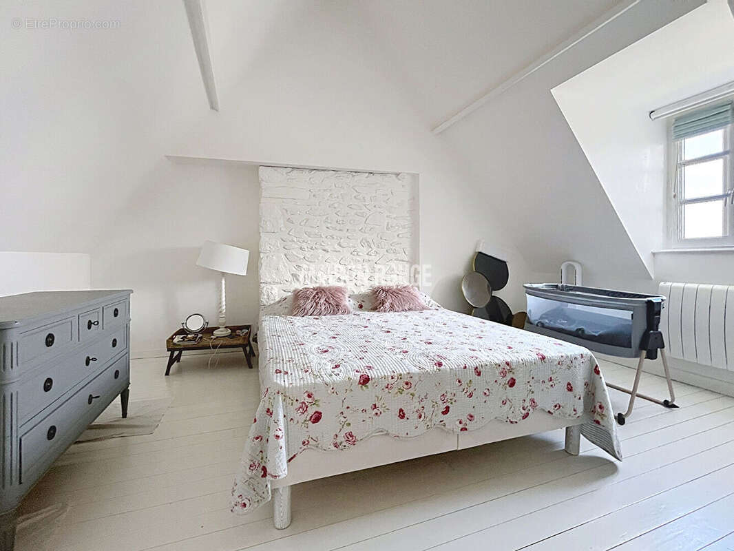 Maison à LE MINIHIC-SUR-RANCE