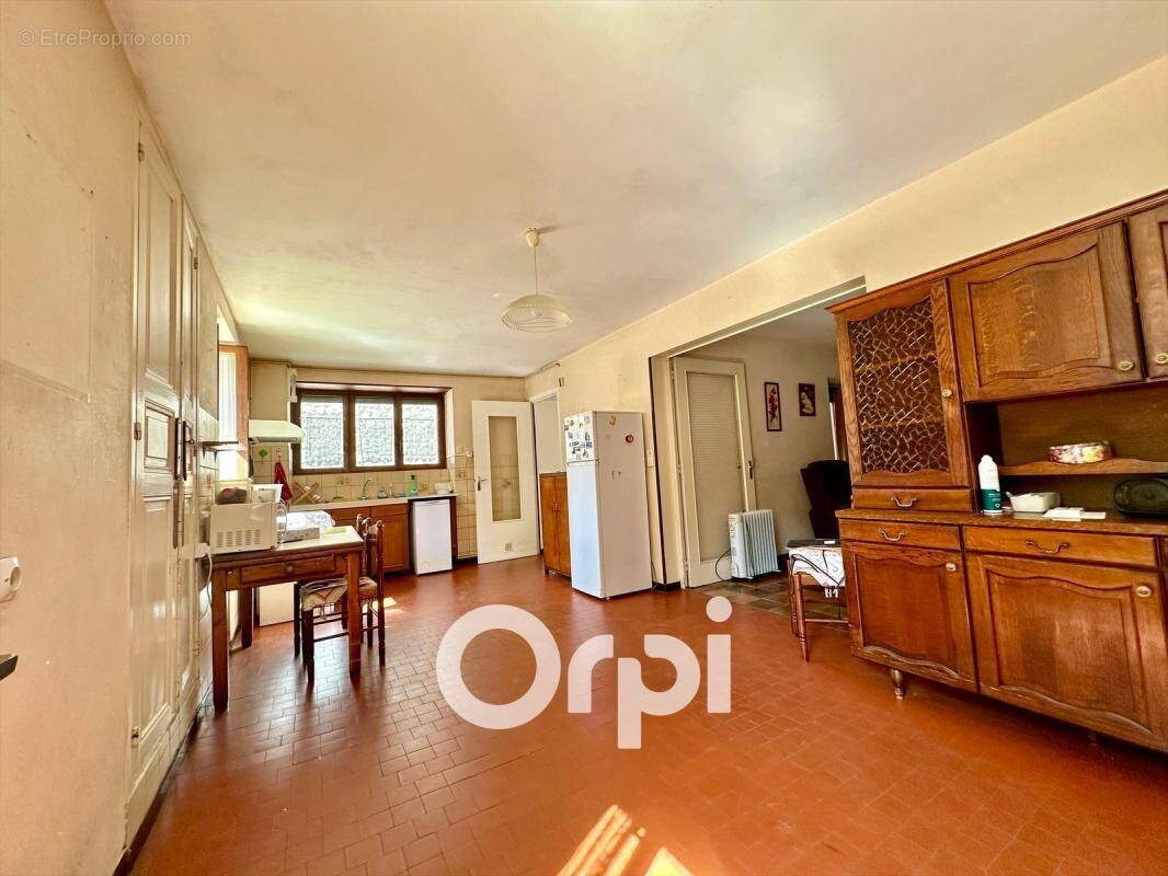 Maison à SAINT-NAZAIRE-LES-EYMES