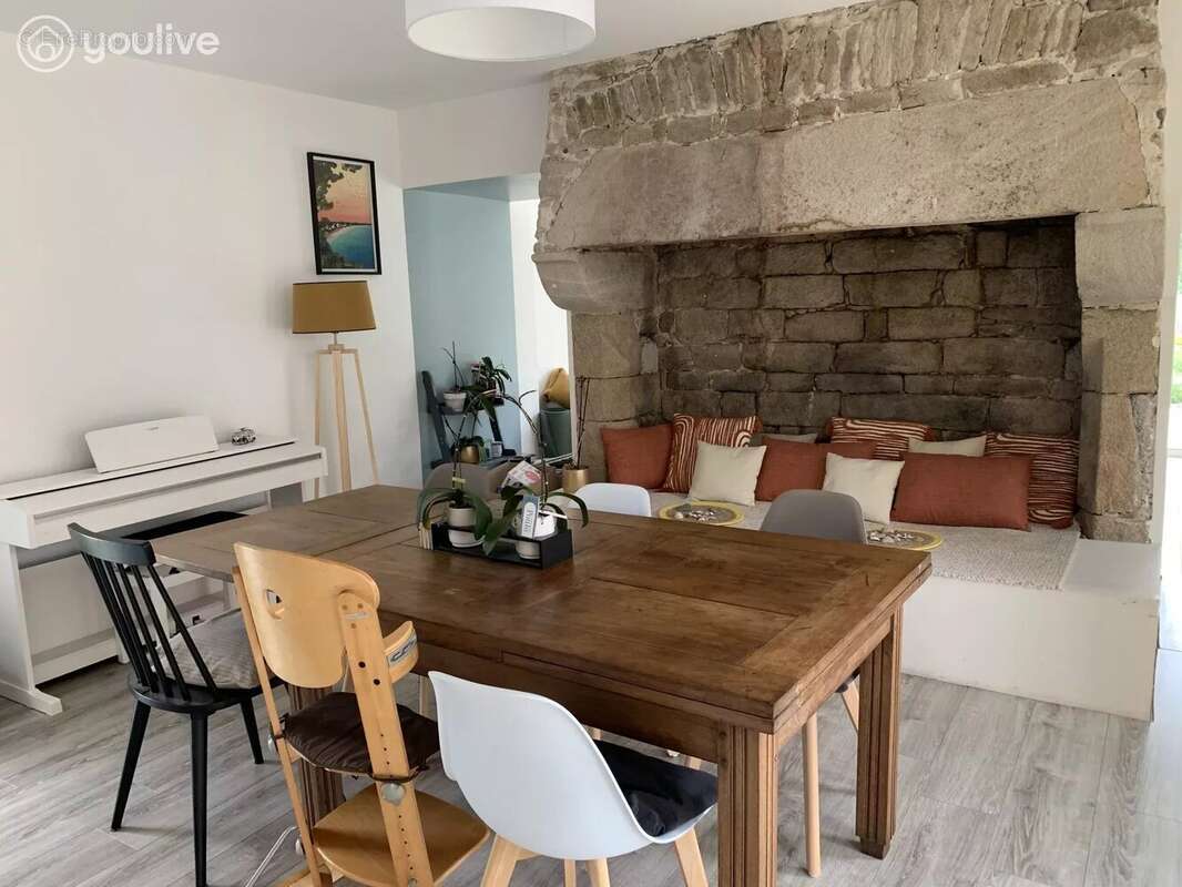 Maison à SAINT-EVARZEC