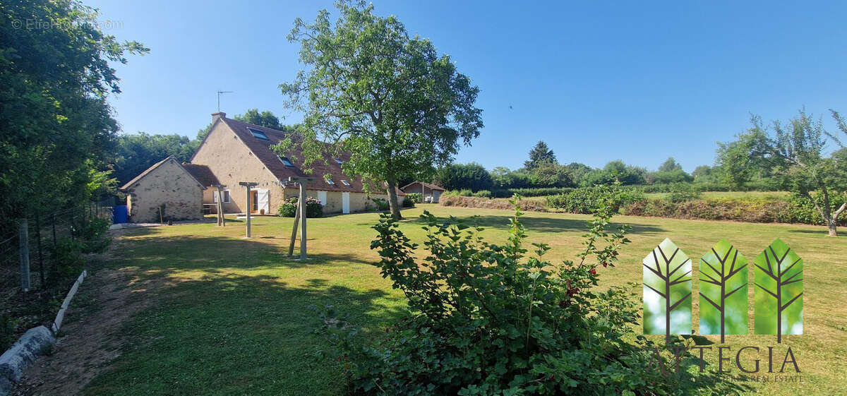 Maison à BRIANTES