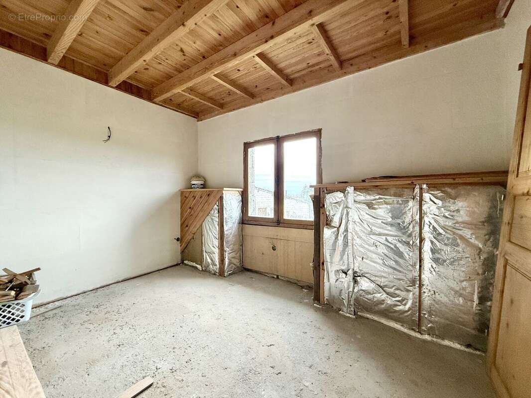 Maison à LES ANCIZES-COMPS