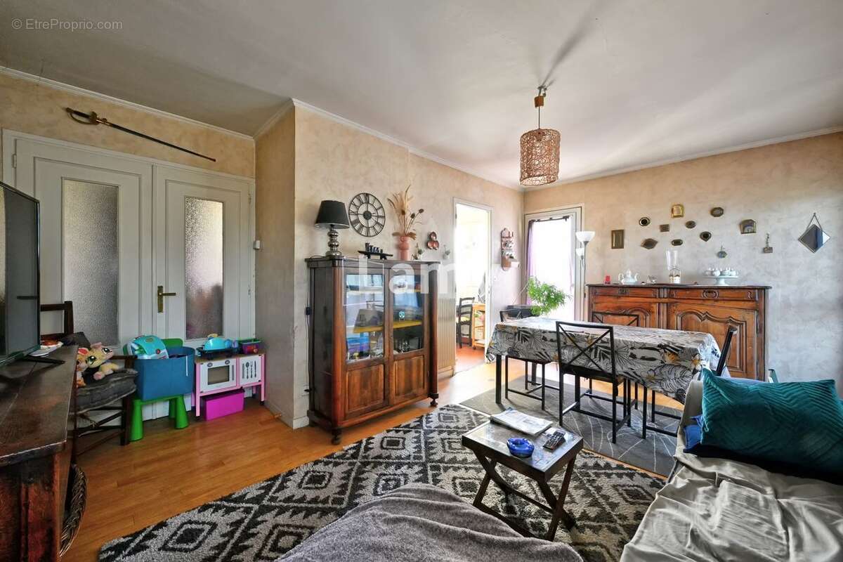 Appartement à MAUREPAS