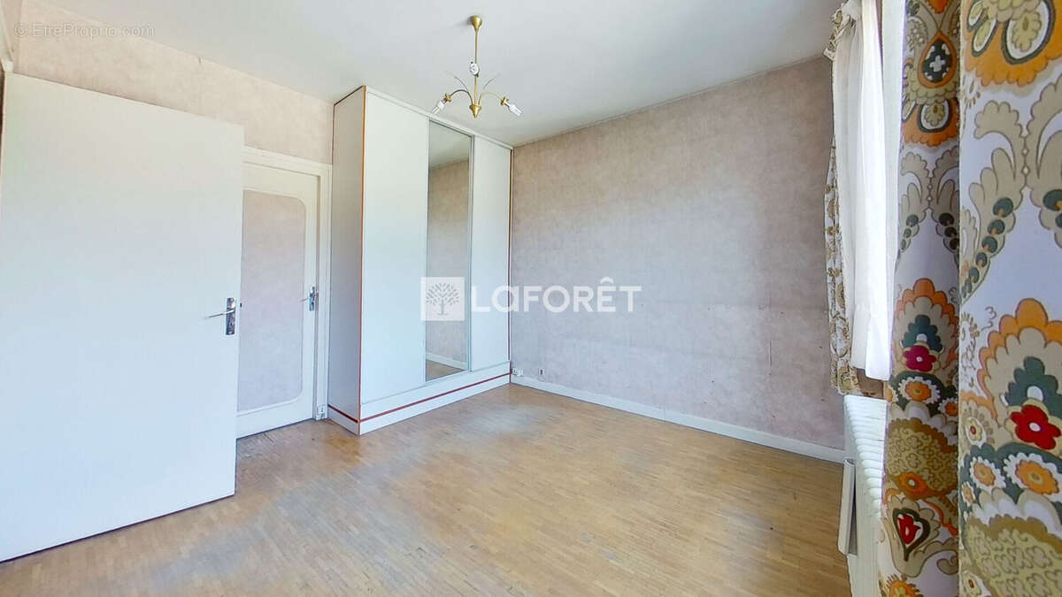 Appartement à LYON-8E