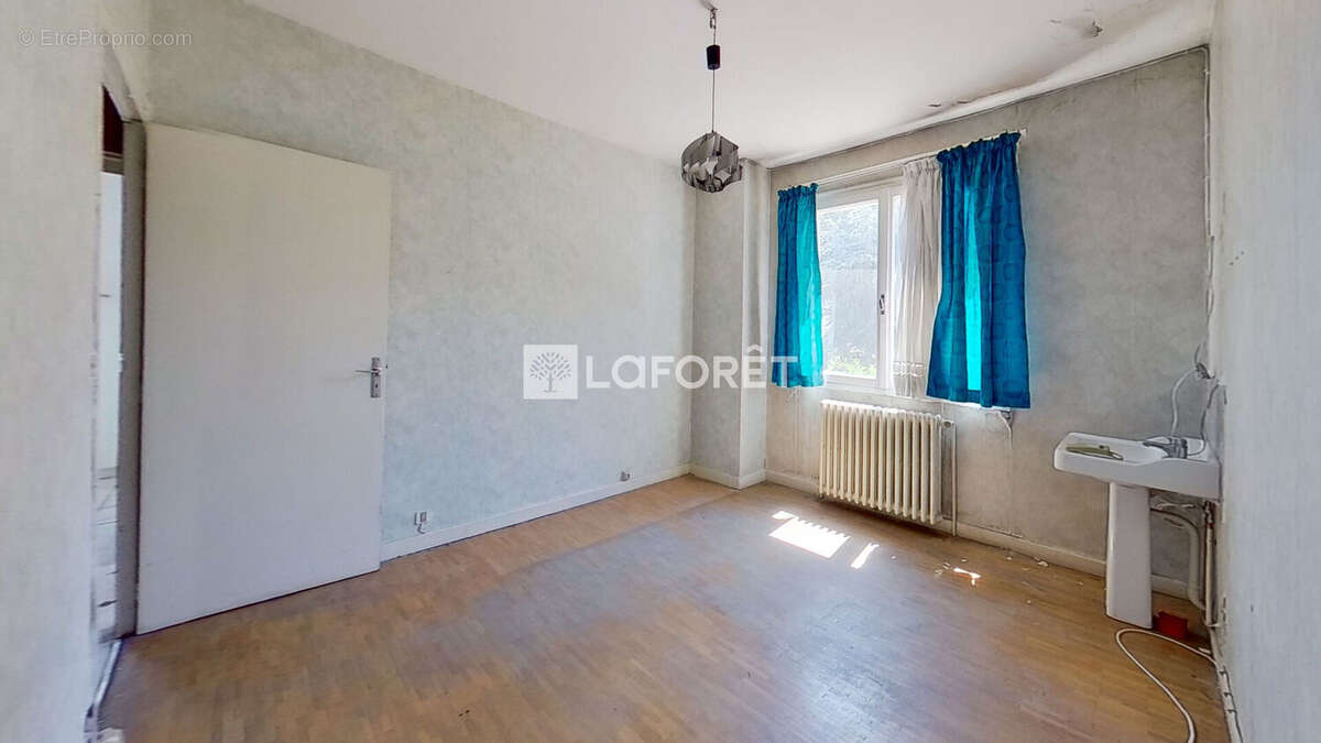 Appartement à LYON-8E