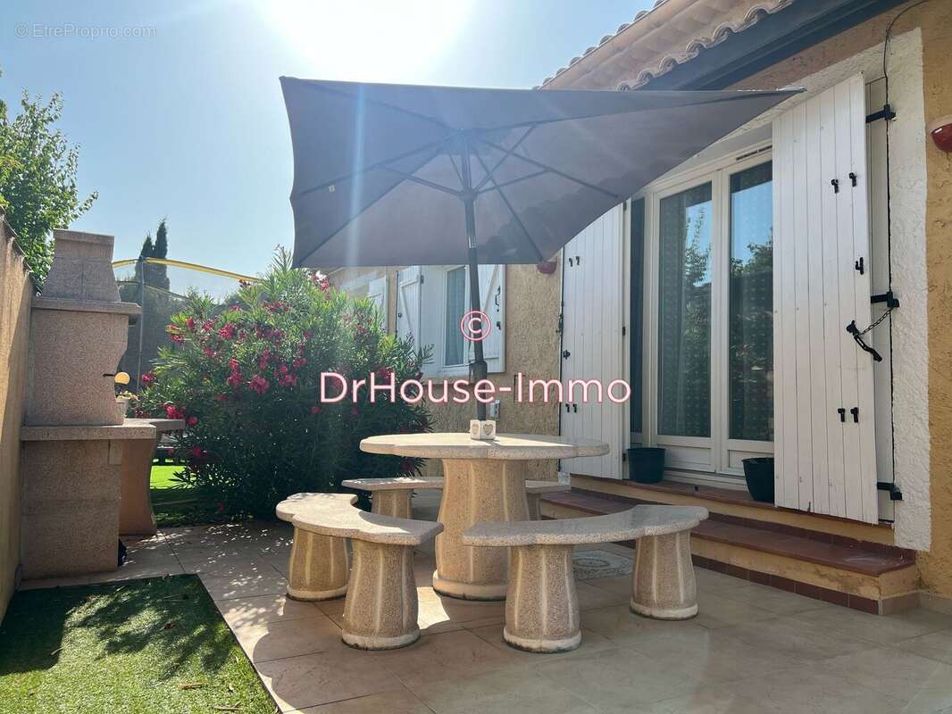 Maison à SAINT-VICTORET