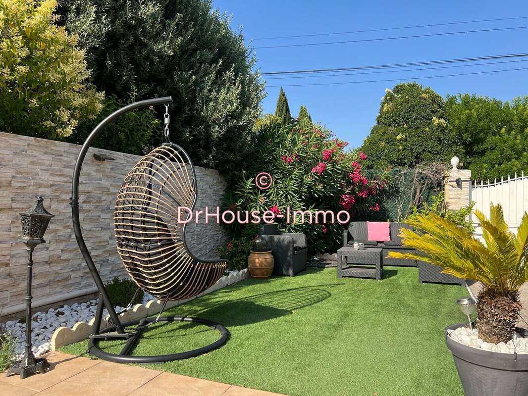 Maison à SAINT-VICTORET