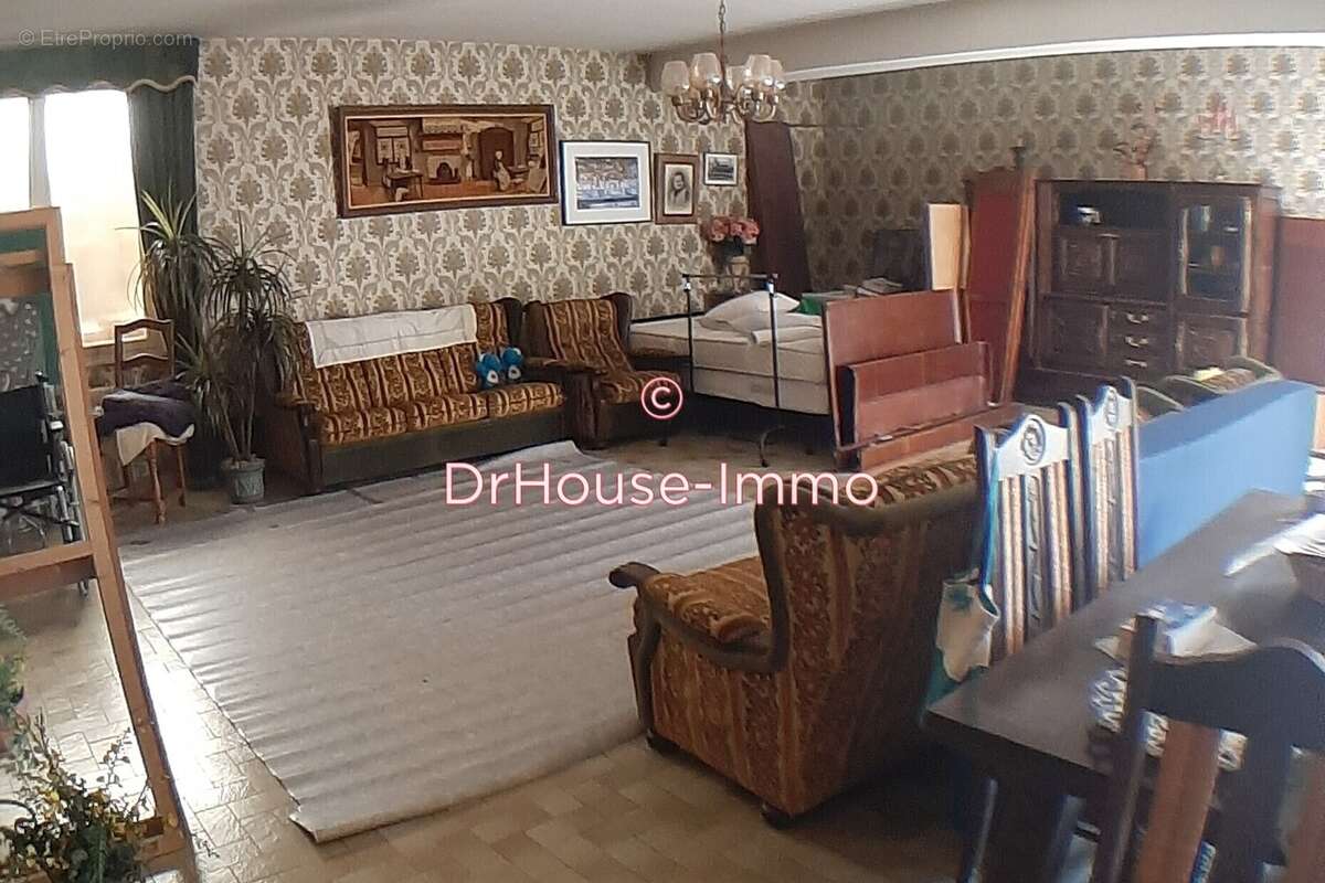 Appartement à LESPERON