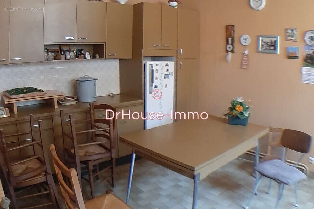 Appartement à LESPERON