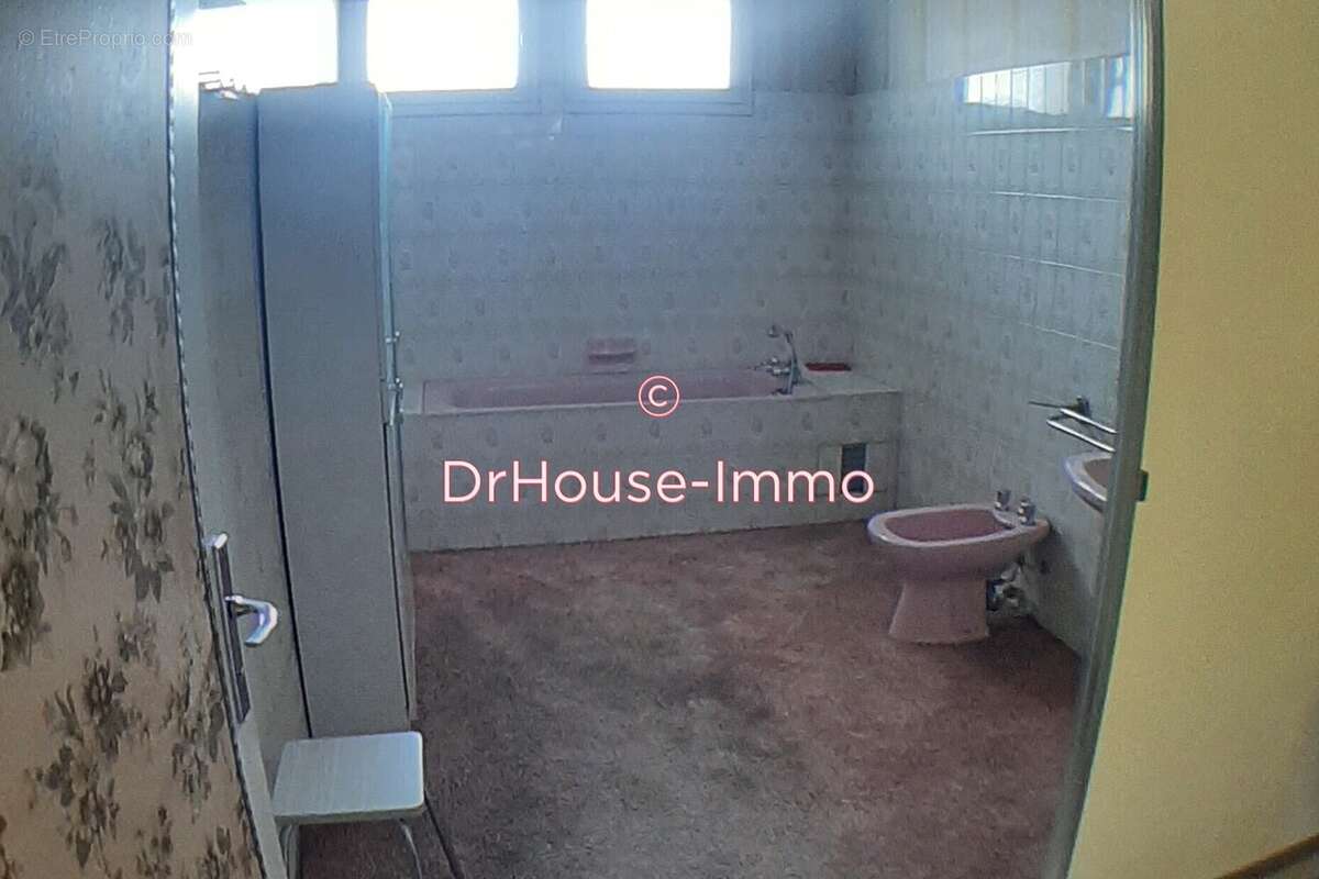 Appartement à LESPERON