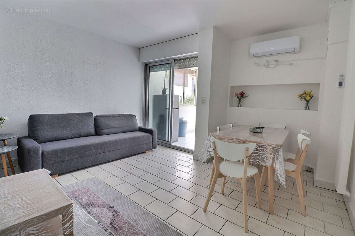 Appartement à MARSEILLE-8E