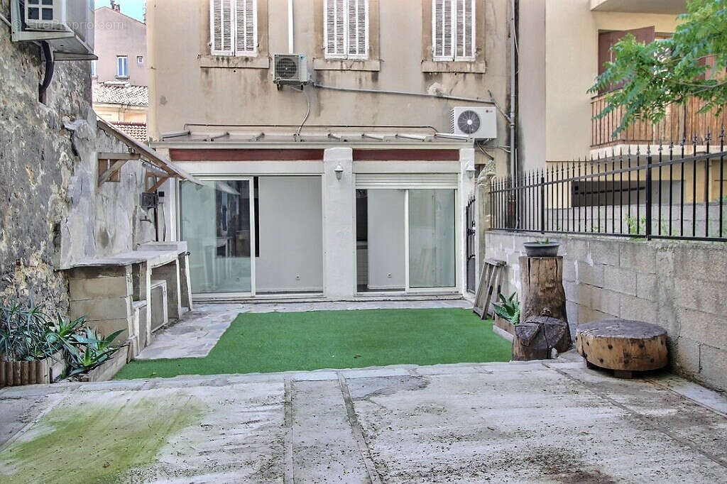 Appartement à MARSEILLE-8E