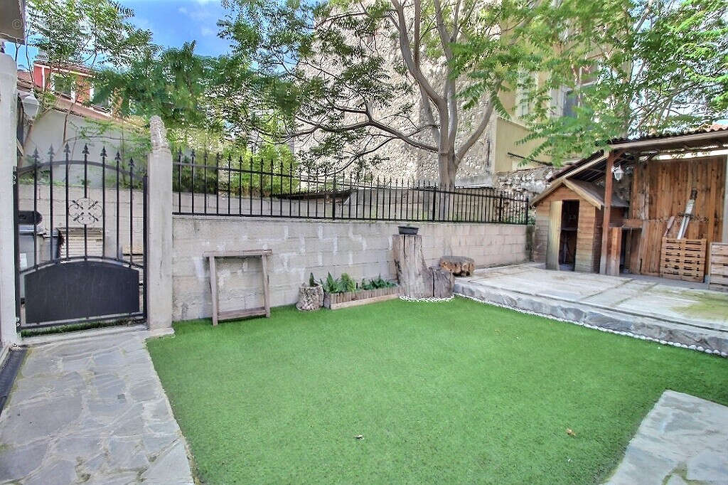 Appartement à MARSEILLE-8E