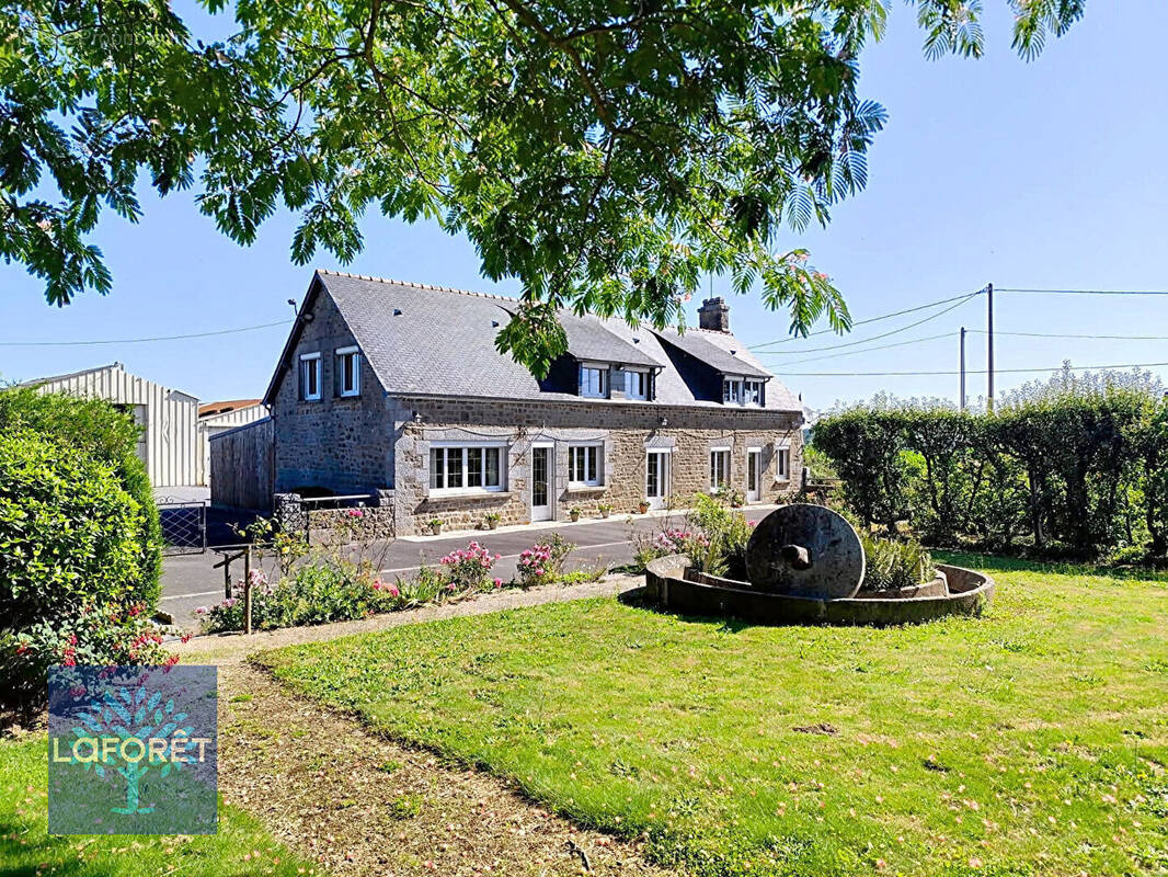 Maison à LOUVIGNE-DU-DESERT