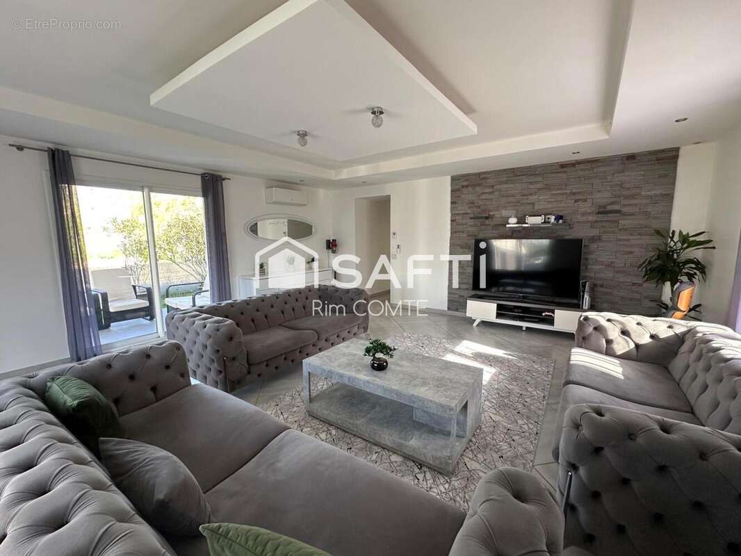 Photo 4 - Maison à LAVEYRON