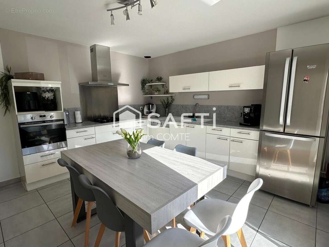 Photo 9 - Maison à LAVEYRON