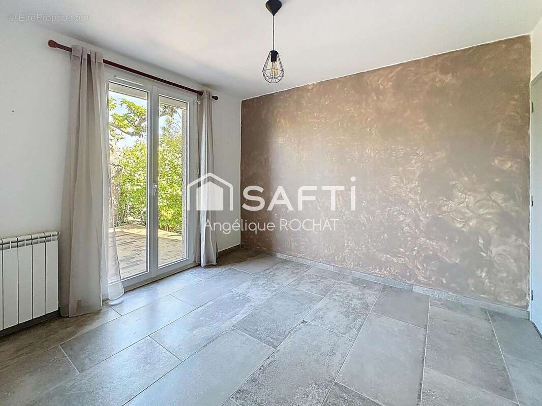 Photo 8 - Maison à PUISSALICON