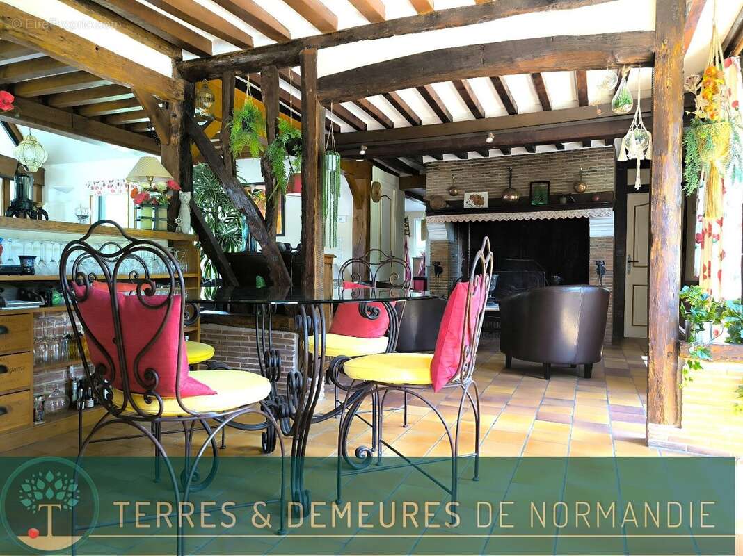 Maison à CORMEILLES