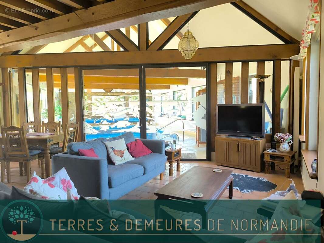 Maison à CORMEILLES