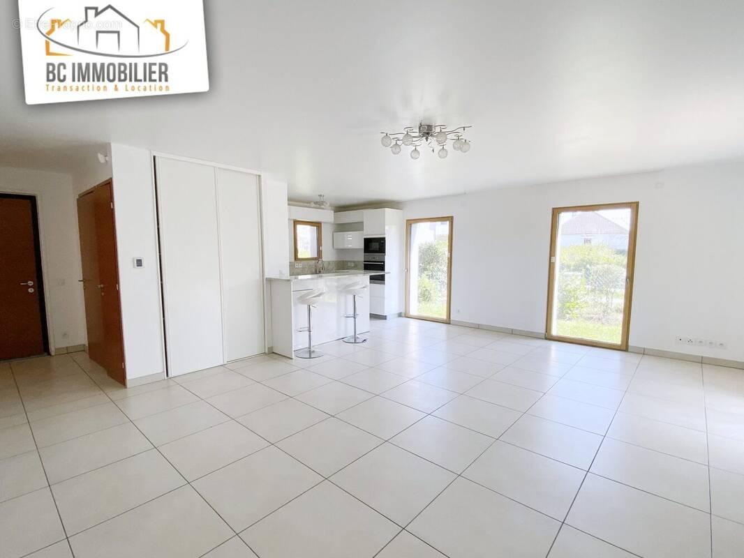 Appartement à PREVESSIN-MOENS