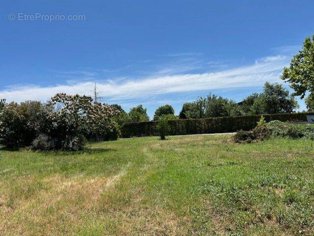 Terrain à LEGUEVIN
