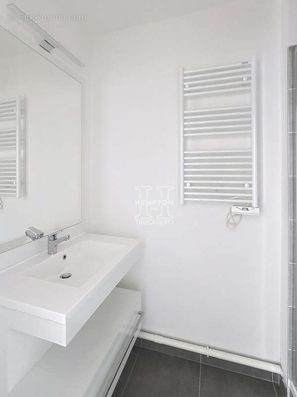 Appartement à ASNIERES-SUR-SEINE