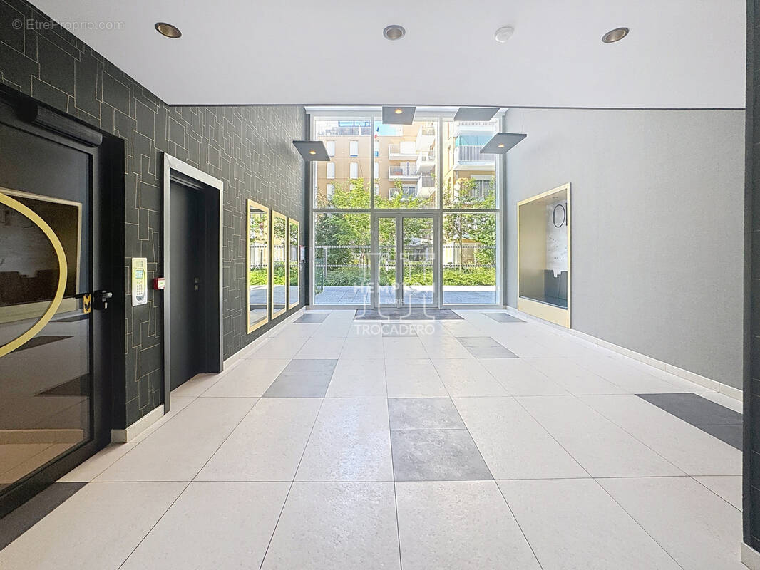 Appartement à ASNIERES-SUR-SEINE