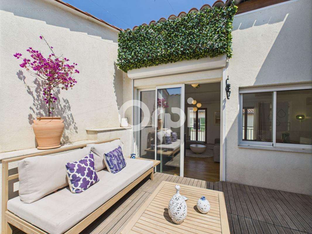 Maison à MANDELIEU-LA-NAPOULE