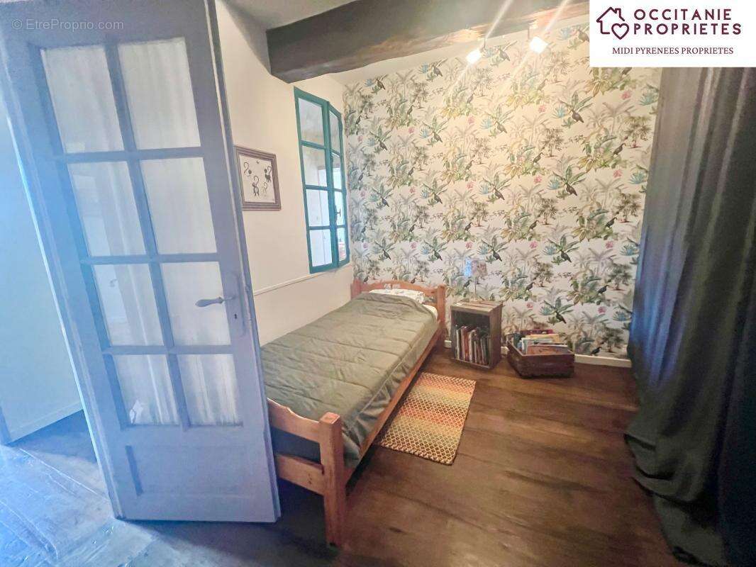 Maison à SAINT-PIERRE-DE-RIVIERE