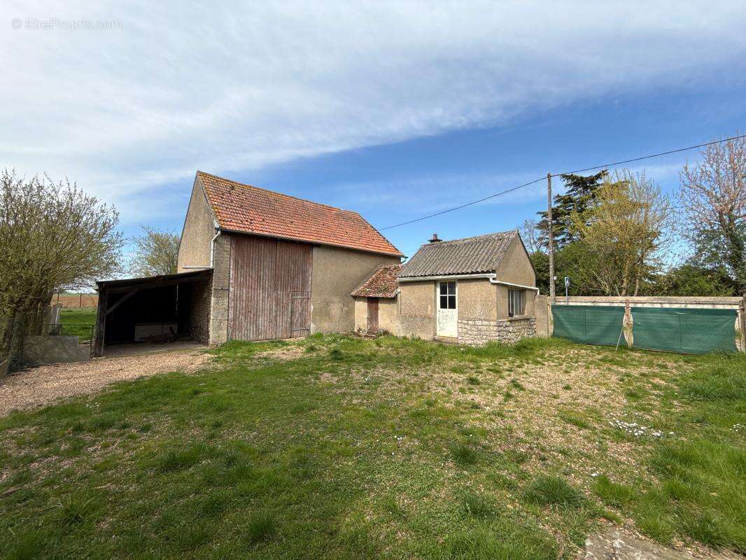 Maison à CHARSONVILLE