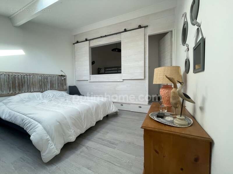 Appartement à SAINT-MARTIN-DE-RE