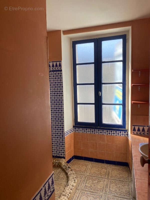 Maison à VILLEBOIS-LAVALETTE