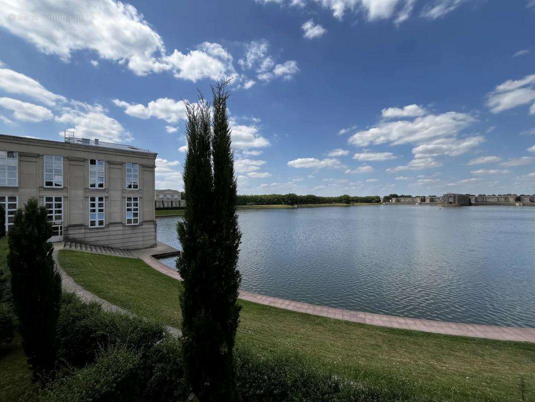 Appartement à VOISINS-LE-BRETONNEUX