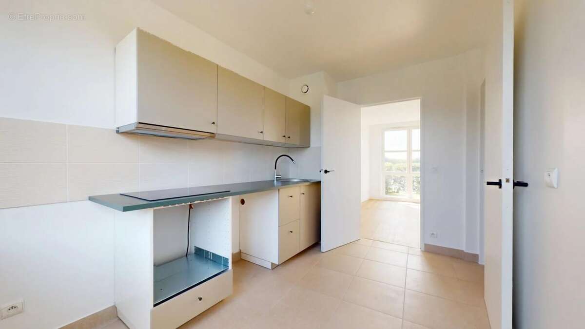 Appartement à VOISINS-LE-BRETONNEUX