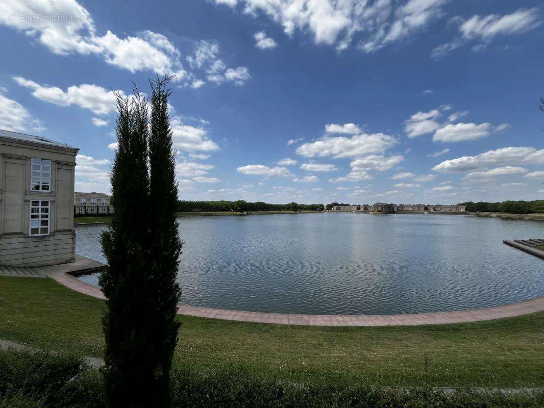 Appartement à VOISINS-LE-BRETONNEUX