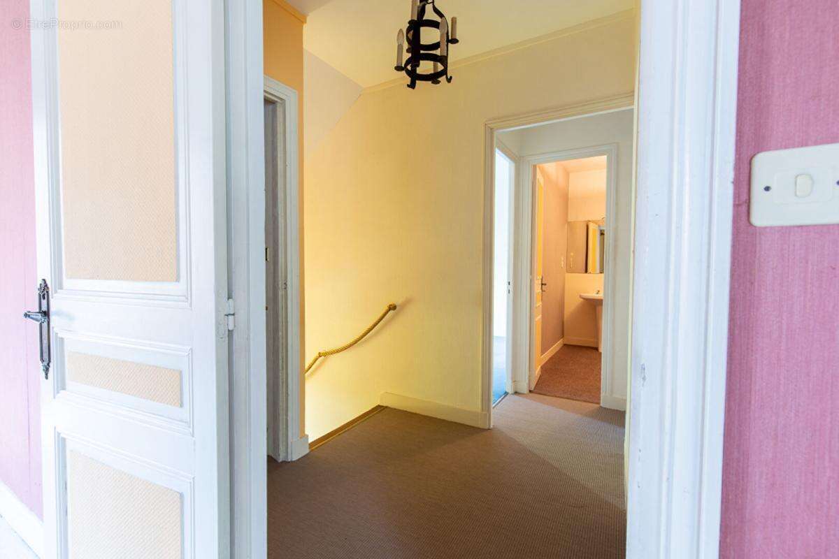 Maison à AUFFREVILLE-BRASSEUIL