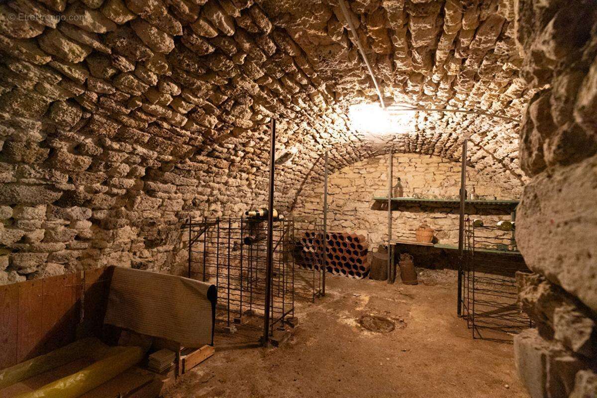 Maison à AUFFREVILLE-BRASSEUIL