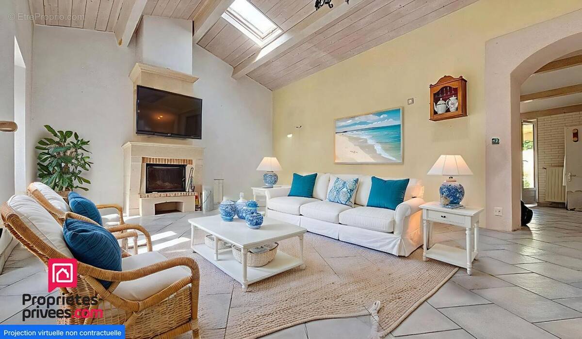 Maison à BOURCEFRANC-LE-CHAPUS