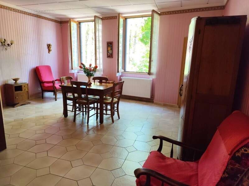 Appartement à ARREAU