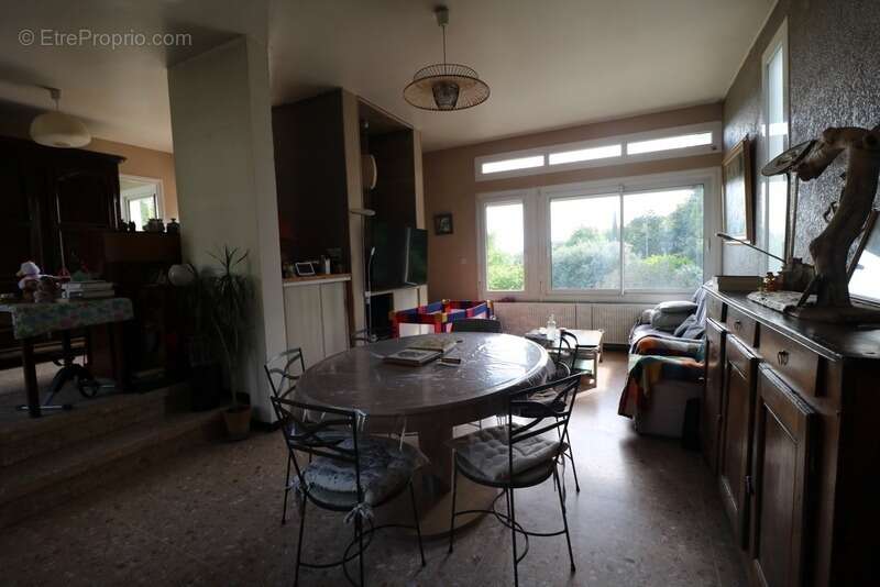 Maison à SAINT-MARCEL-LES-VALENCE